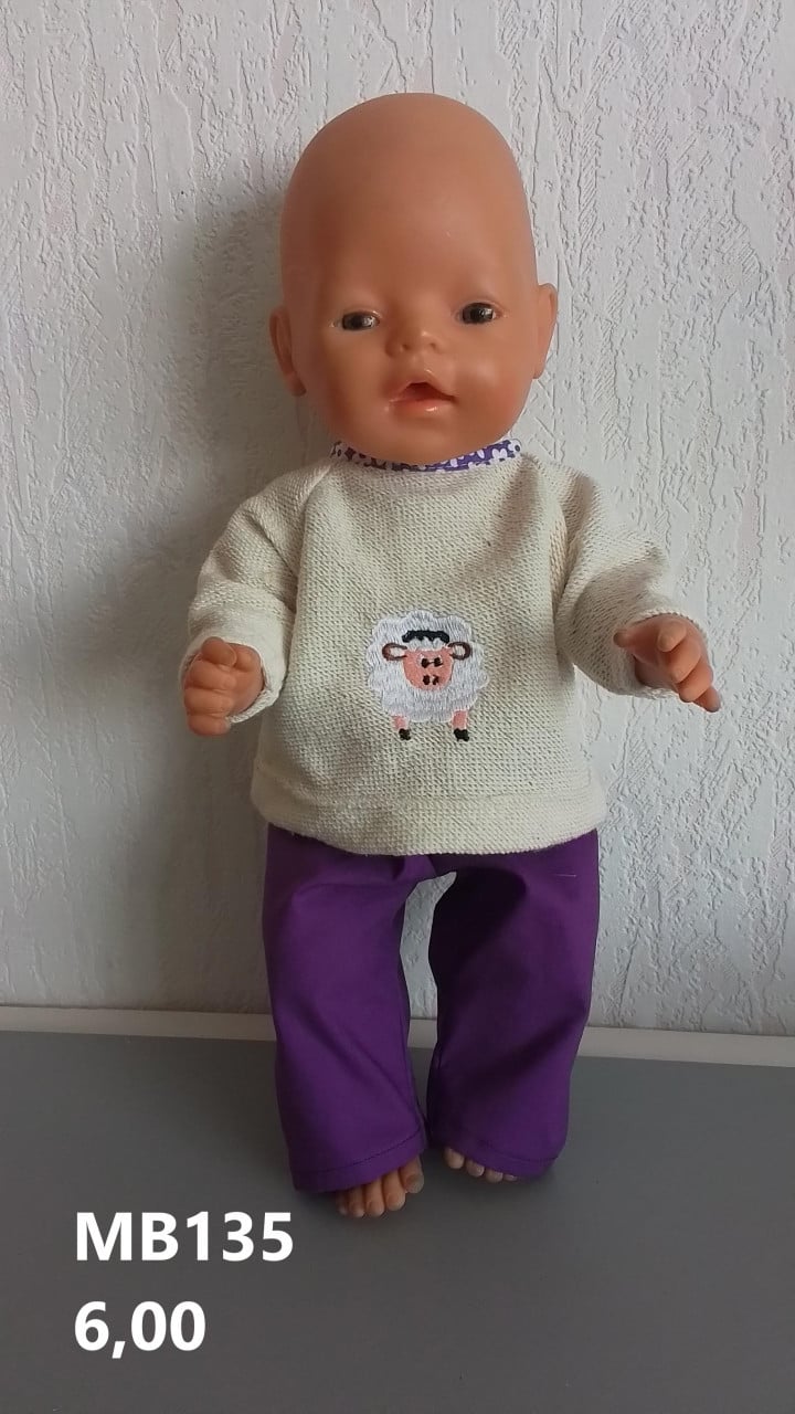 Babyborn kleertjes 12 juli braderie Heinkenszand. Opbrengst KiKa.