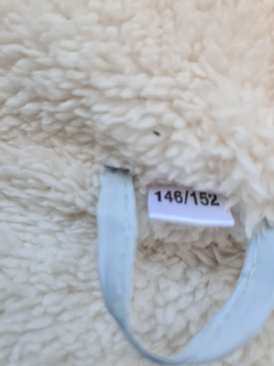 Nieuwe Lichtblauwe gewatteerde pufferjas 146-152 capuchon en teddy voering