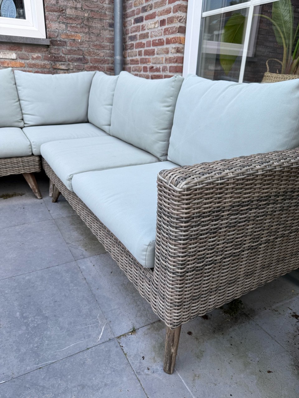 Loungebank le Sud tuinmeubel inclusief tafel