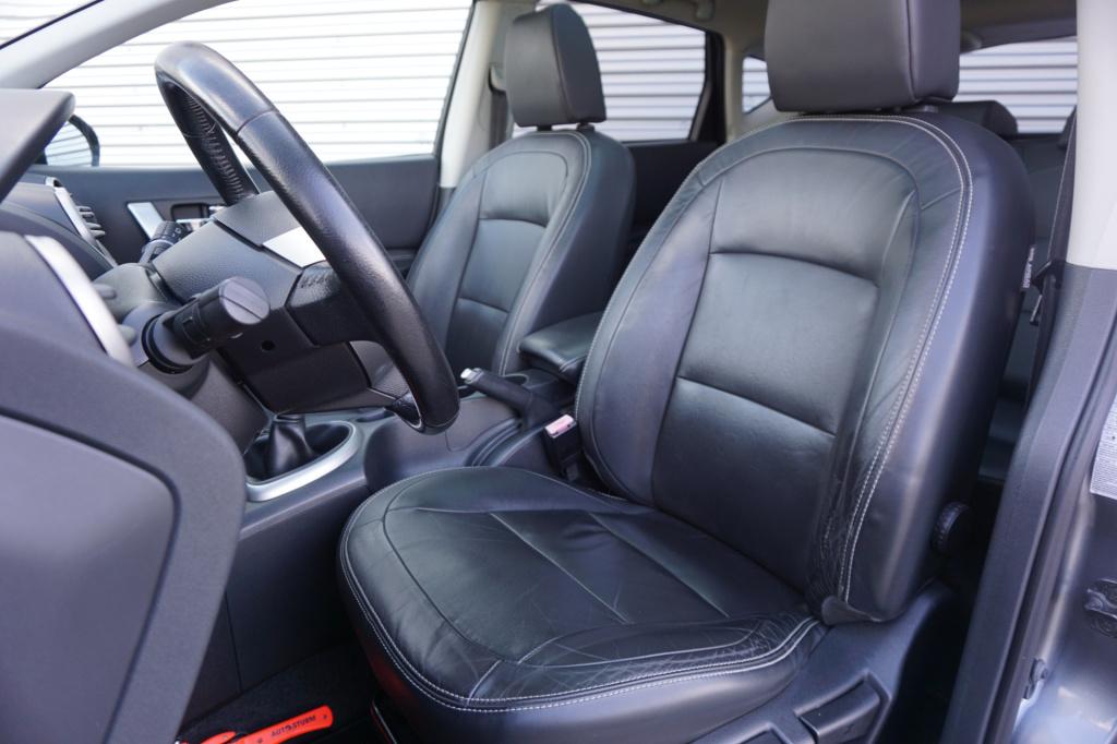 Nissan Qashqai 2.0 tekna airco / navi / cruise / camera / pano / stoelverw.