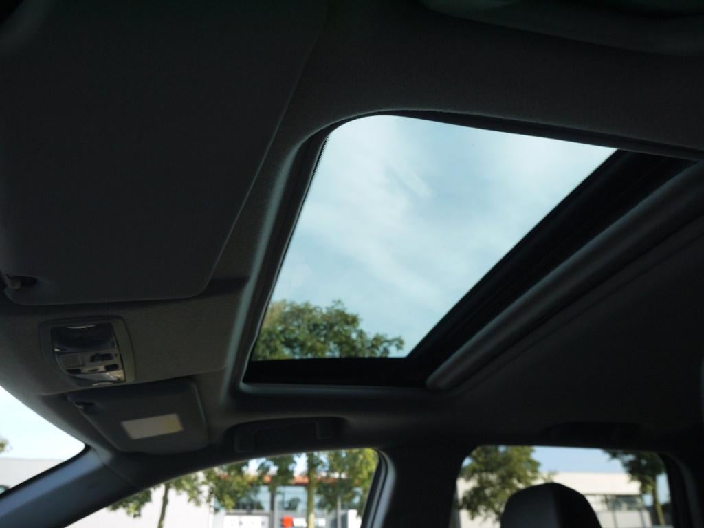 Mitsubishi Outlander 2.0 instyle