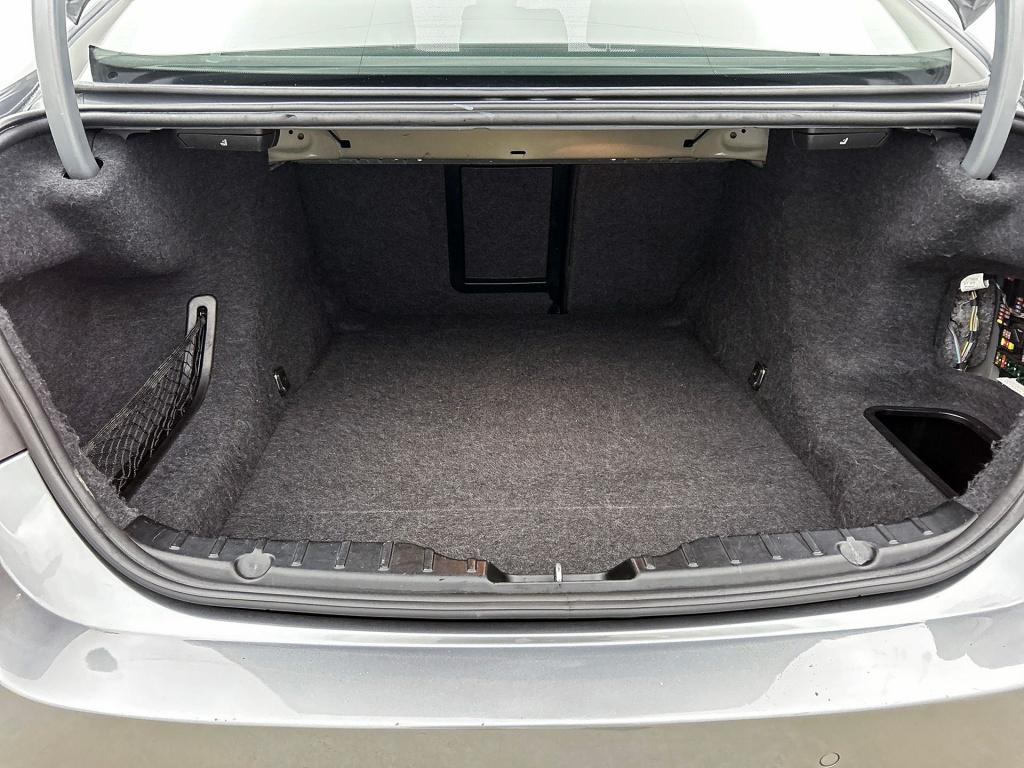BMW 5 Serie 523i high executive | schuif/kanteldak |