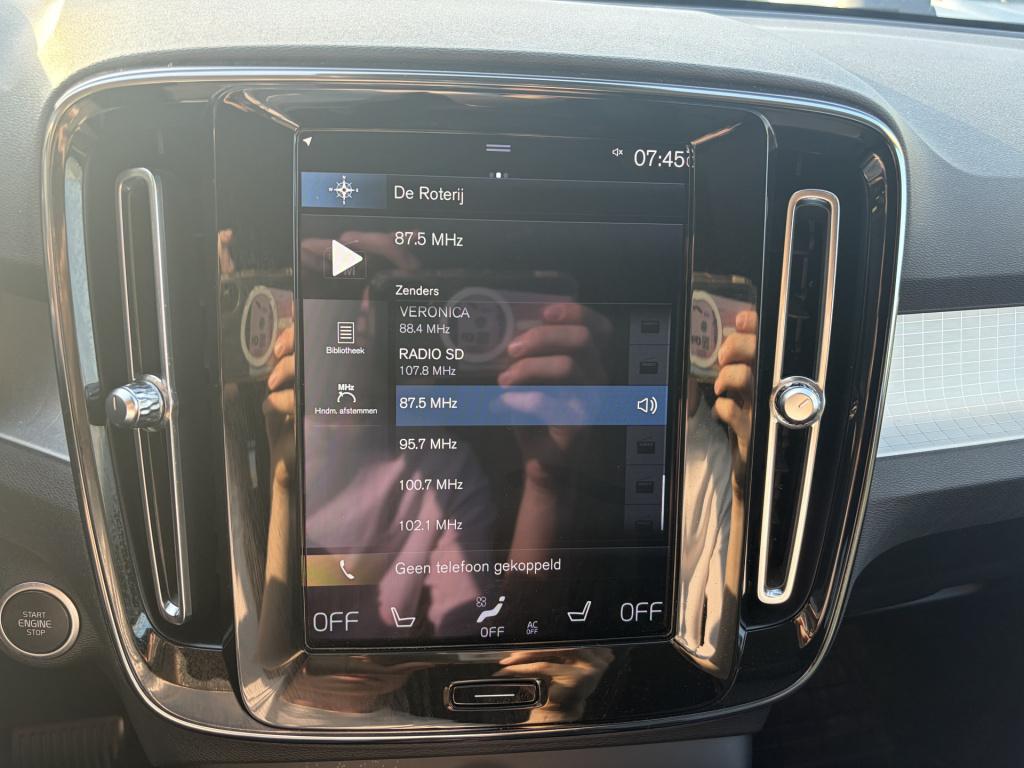 Volvo XC40 1.5 t4 recharge inscription expression
