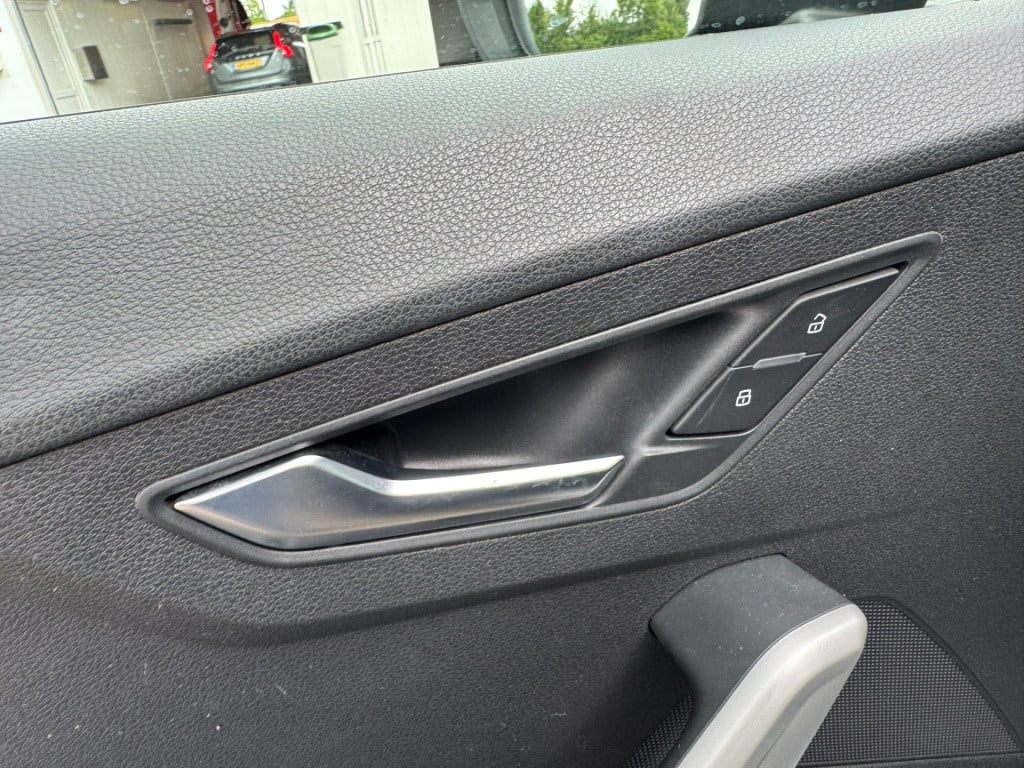 Audi Q2 35 tfsi advanced edition