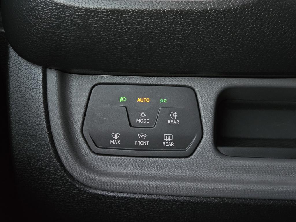 Volkswagen Id. Buzz Cargo 77 kwh | acc | camera | rijklaar inclusief 6 maan