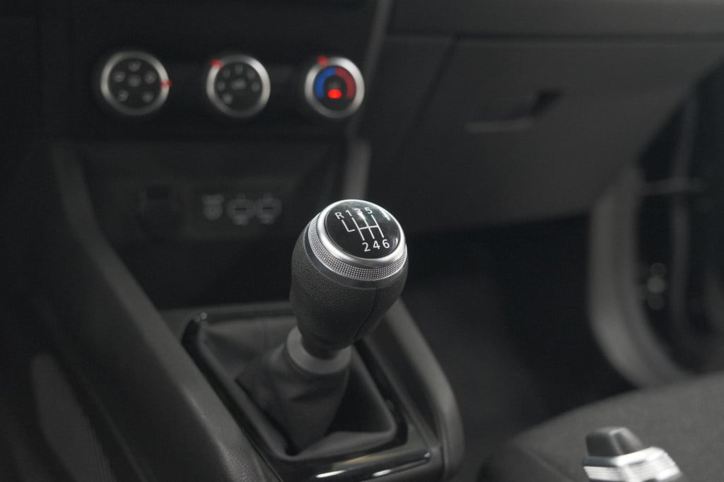 Renault Clio tce 90 equilibre | parkeersensoren | apple carplay | cruise co
