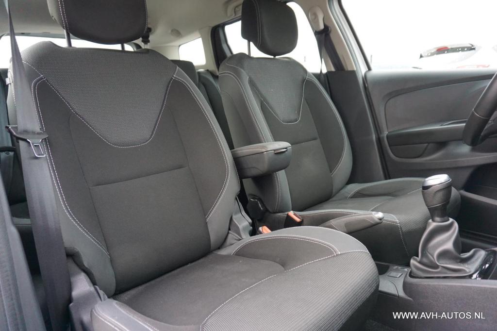 Renault Clio estate 1.5 dci ecoleader limited