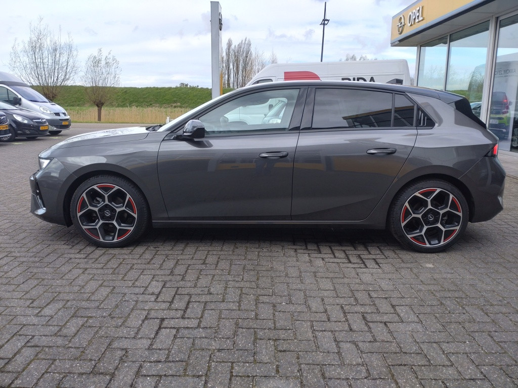 Opel Astra 1.2i launch | automaat
