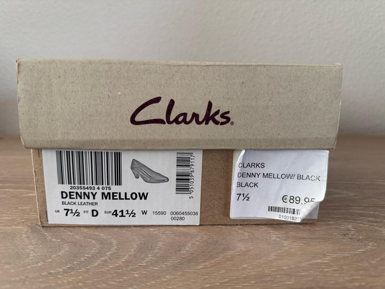 Zwarte leren pumps van Clarks in maat 41,5