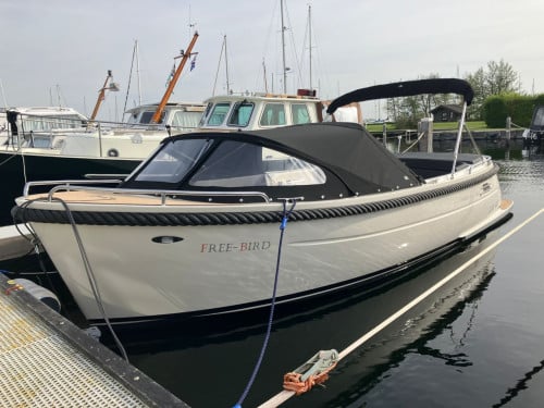 Hagelnieuwe Primeur 715 Tender met Honda 100Pk (2024)