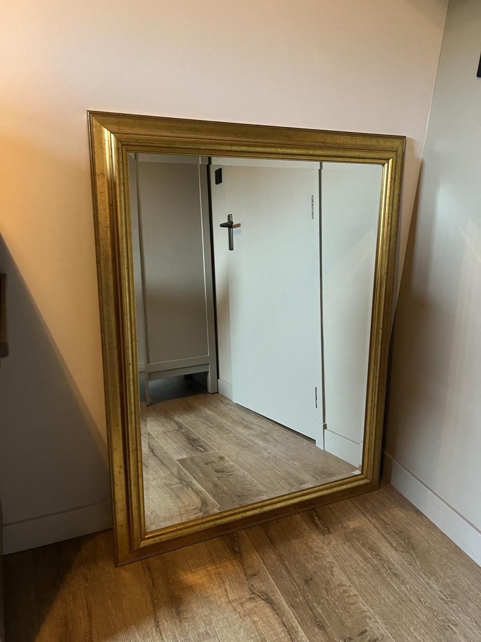 Grote brocante (facet-geslepen) spiegel