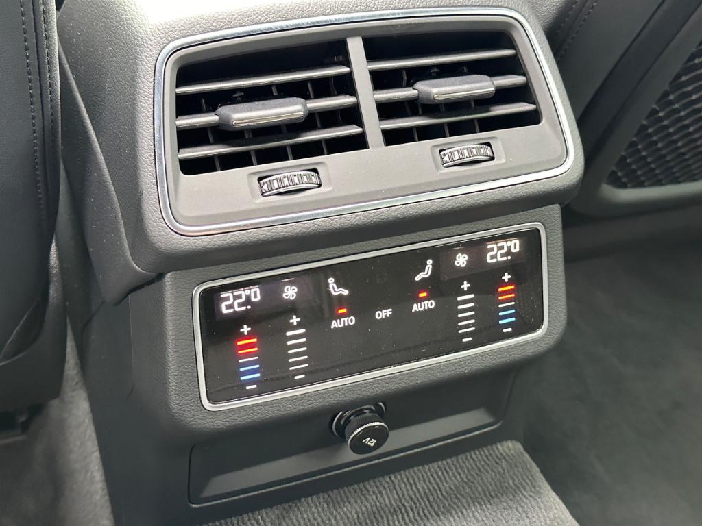 Audi A6 avant v6 55 tfsi 340pk quattro s-line | panoramadak | trekhaak | 20