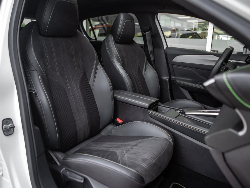 Peugeot 308 1.2 puretech 130pk gt automaat | panoramadak | acc | camera 360