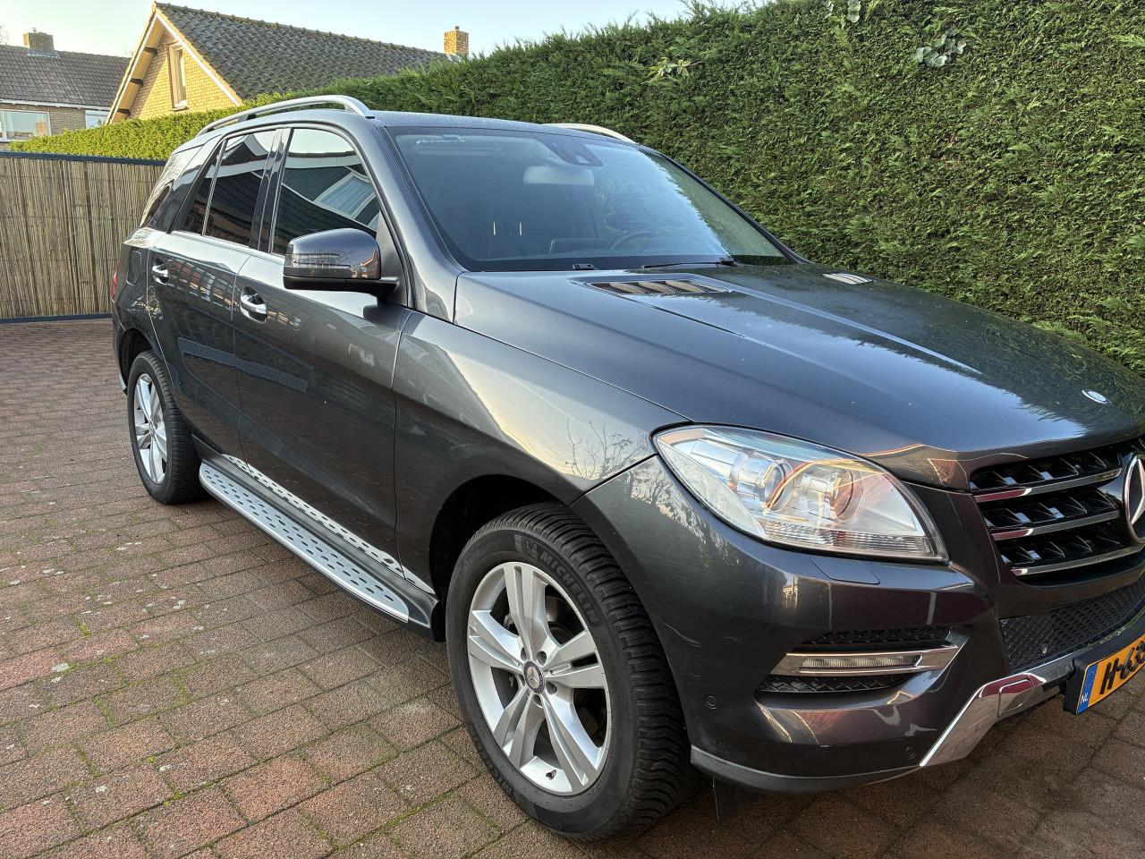 ML 350 Benzine 4X2 93000 km 2013, Panorama dak, Trekhaak