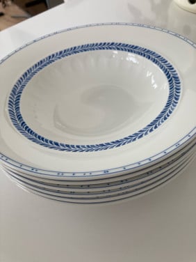 6 diepe borden Villeroy en Boch