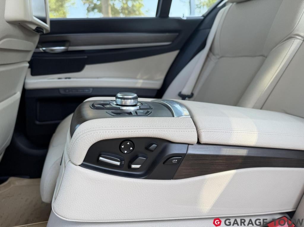 BMW 7 Serie 750i high executive directeurs uitvoering vol
