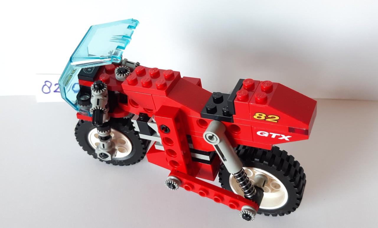 Lego Technic 8210: Nitro gtx bike of  - motor