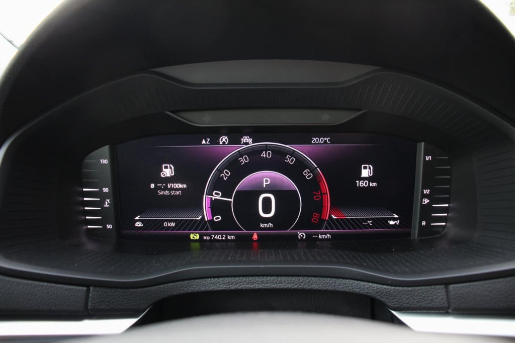 Skoda Karoq 1.5 tsi act sportline business - stoel verw - carplay - virtual