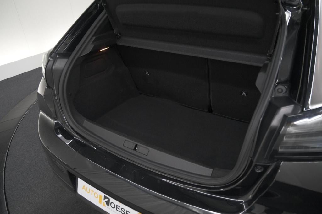 Peugeot 208 1.2 hybrid 145 e-dcs6 gt | alcantara pakket | camera | apple ca