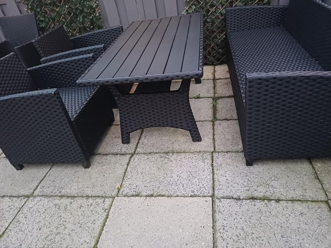 Mooie tuinset 5 persoons