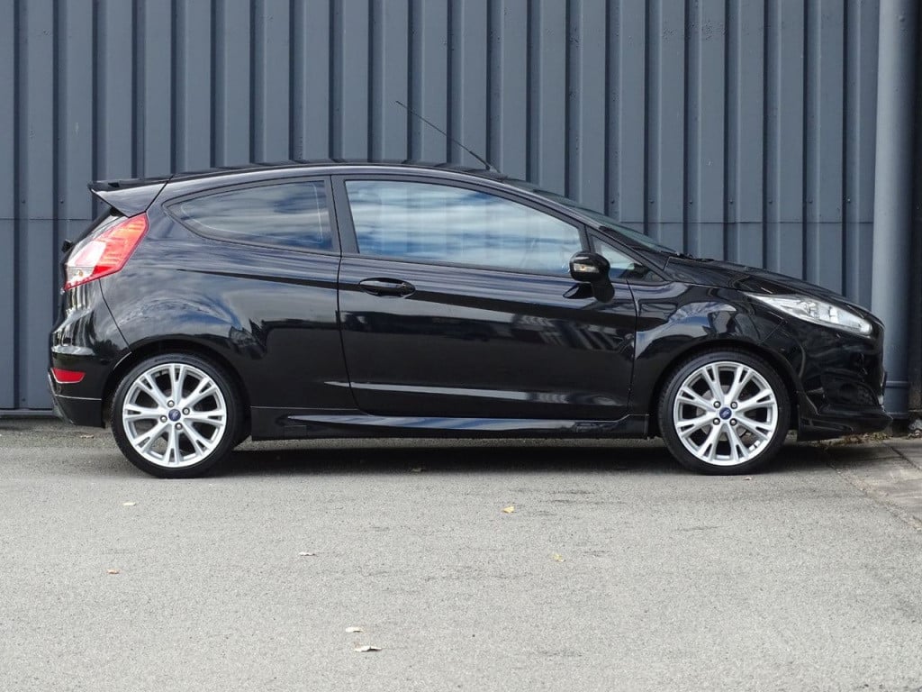 Ford Fiesta 1.0 ecoboost sport | pdc | clima | bluetooth | 17"