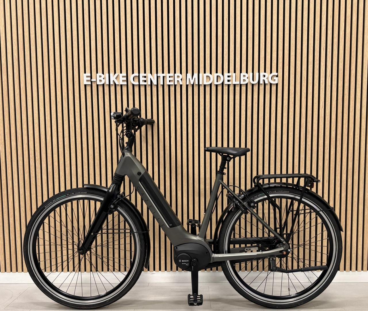 Gazelle Ultimate C8+ Bosch Active Line Plus 500Wh 53CM