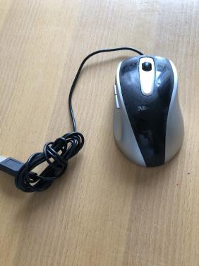 Te koop goede computermuis.(z.g.a.n.).
