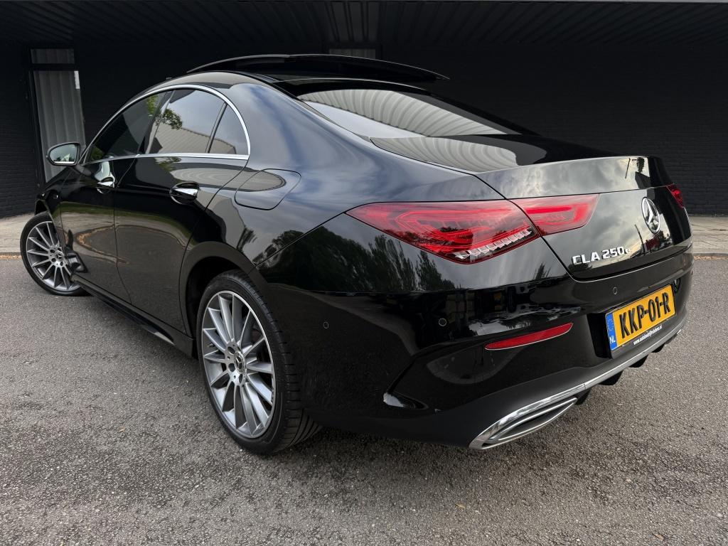 Mercedes-Benz Cla 250e - amg pakket - ambilight - pano -
