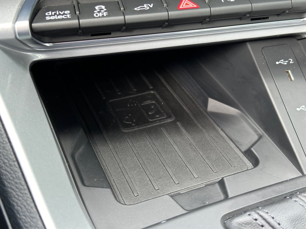 Audi Q3 45 tfsi e 245pk advanced | trekhaak | dode hoek | elek. klep | rijk