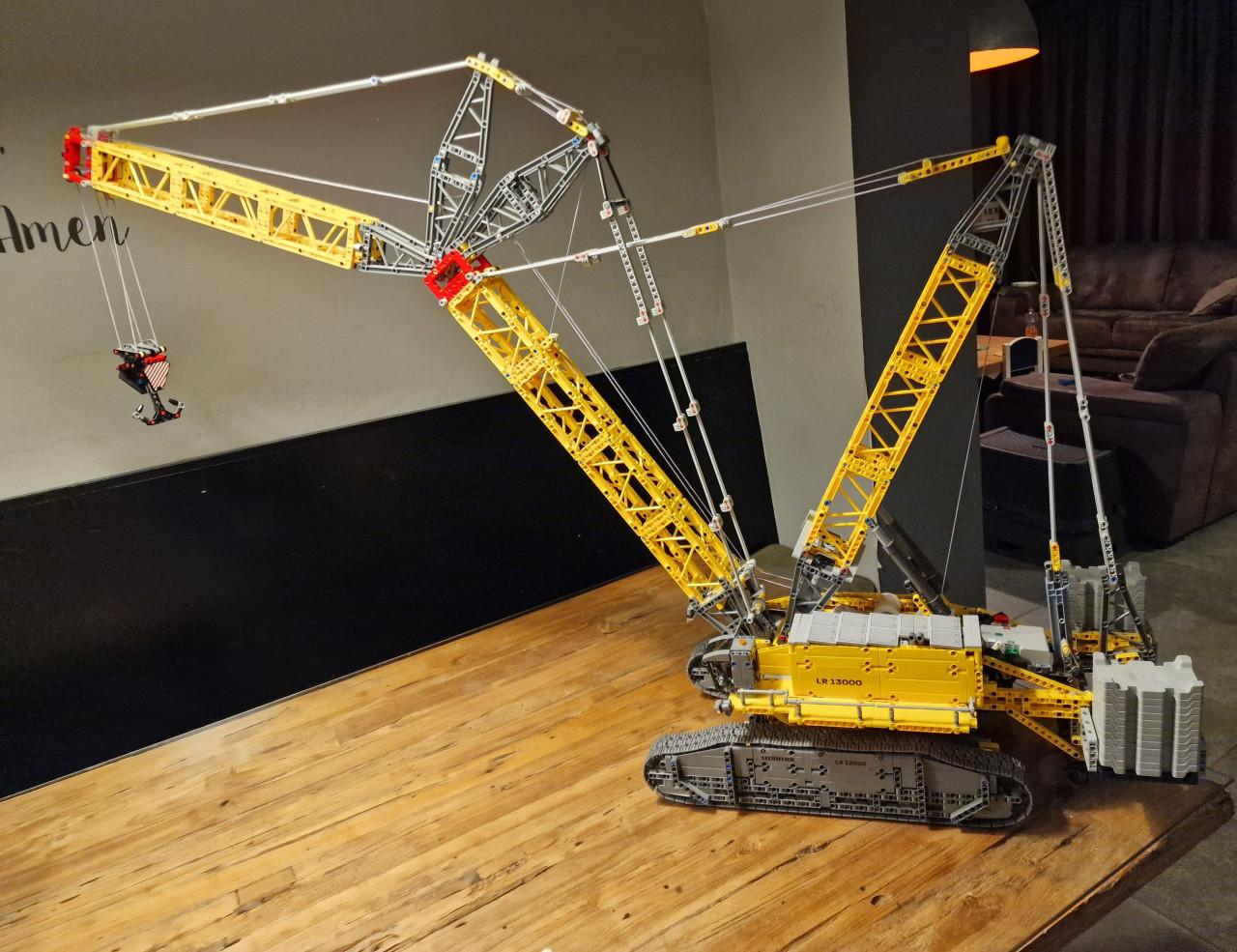 Lego technic Liebherr kraan 42146