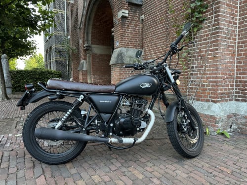 Mash Seventy 125 - 04/2021 - 2283 km - nieuwstaat!