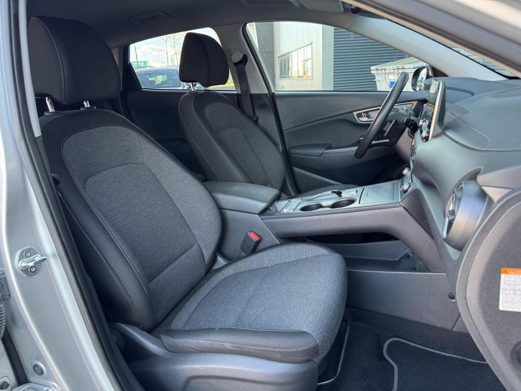 Hyundai Kona ev fashion 64 kwh 3-fase lader, soh 96%!