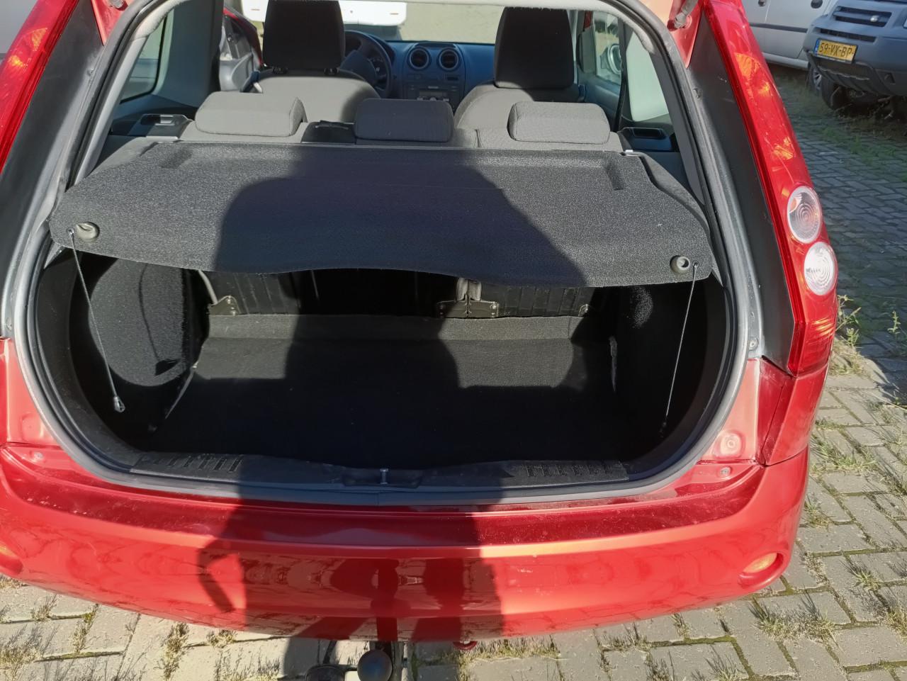 Ford Fiesta 2006 / 80.000KM