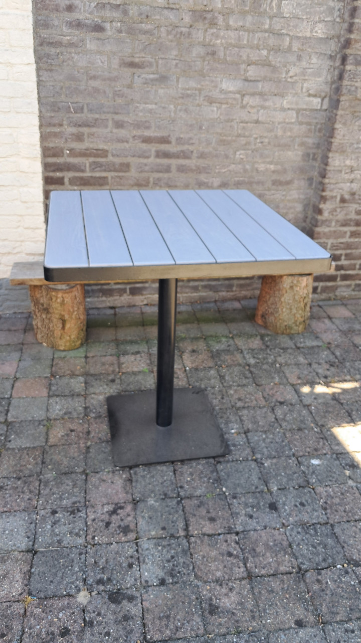 Bistro  tuintafeltje