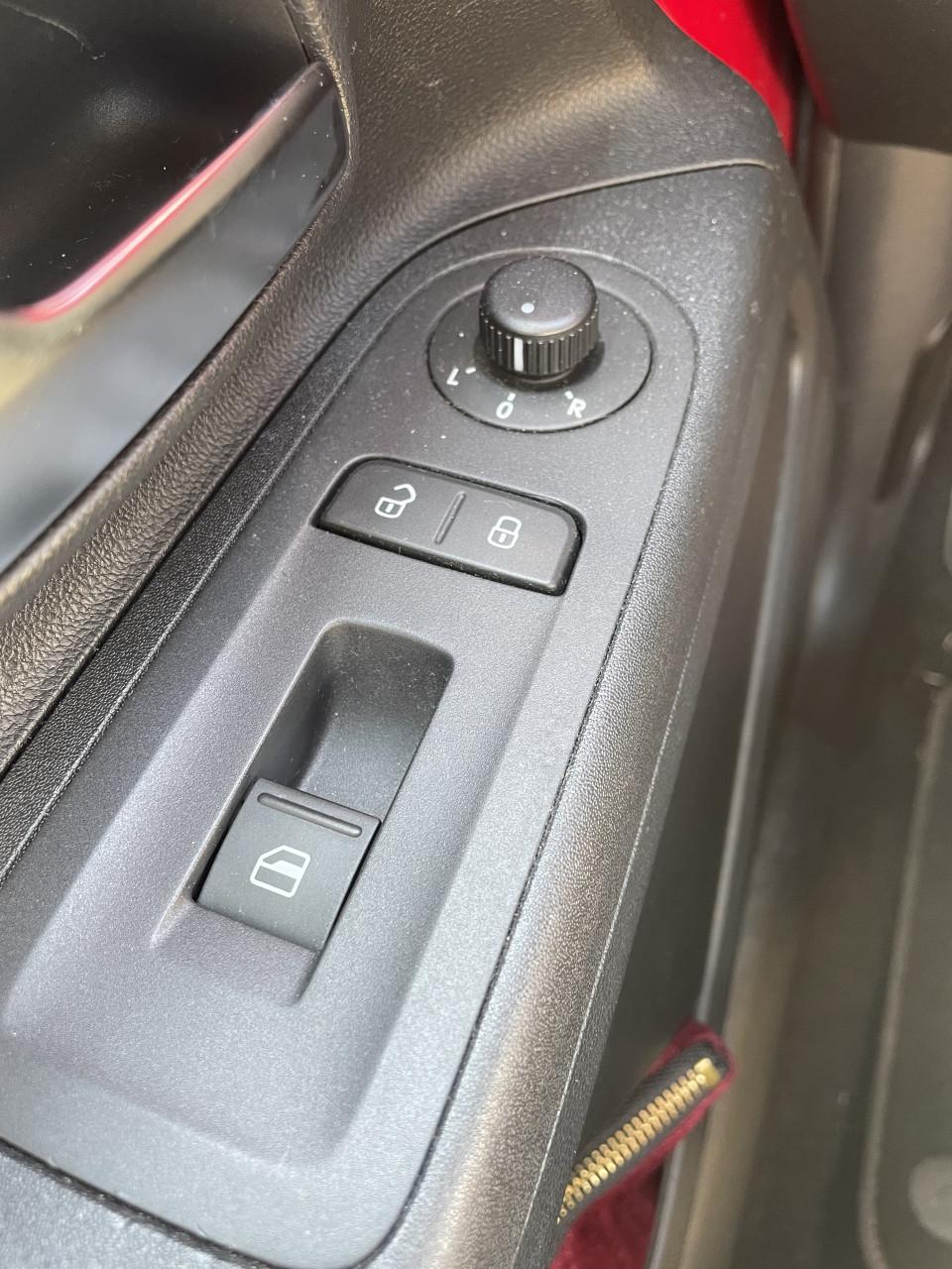 Vw Cross Up! - Airco Nieuwe APK & Onderhoud, inclusief Navi