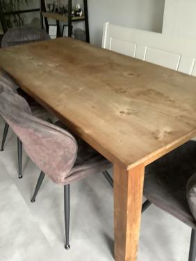 Eettafel met  4 stoelen