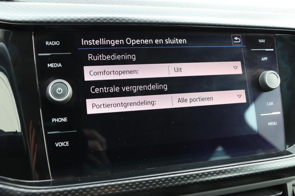 Volkswagen T-cross 1.0 tsi life 95pk | adaptive | camera | carplay