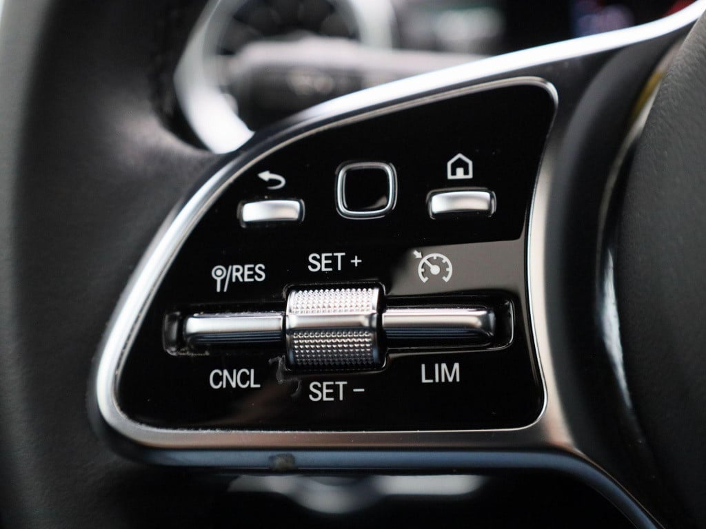 Mercedes-Benz A-Klasse 200 business solution luxury | automaat | panoramada