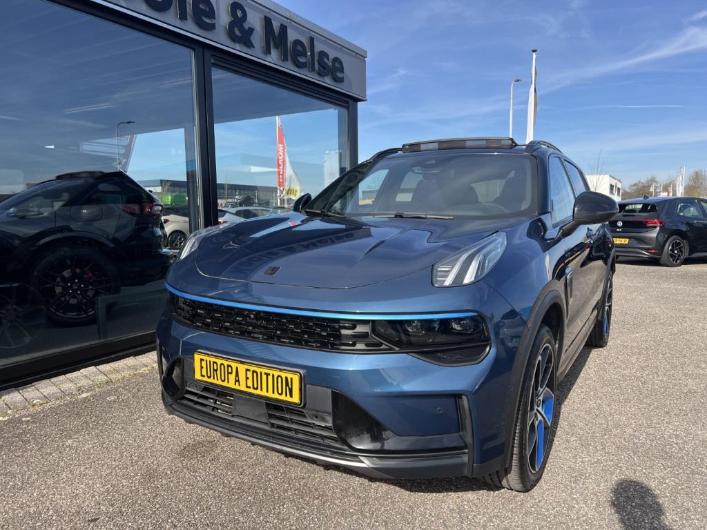 Lynk & Co 01 1.5 261pk phev plug inn hybrid , pano dak,car play, adaptive c