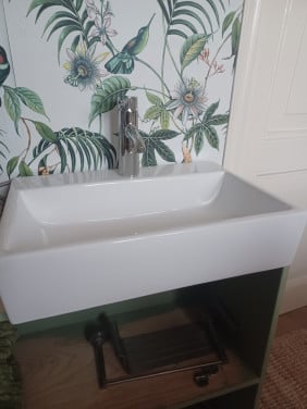 Wastafel met kraan