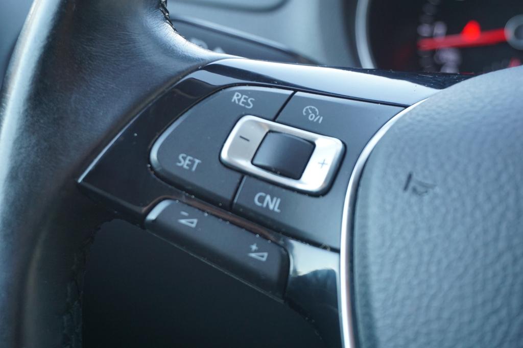 Volkswagen Polo 1.2 tsi highline climate / cruise / bt / parkeers. / elektr