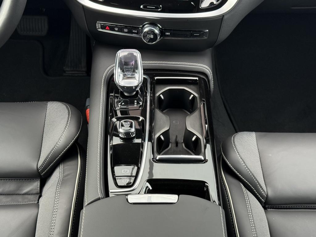 Volvo V60 t6 398pk recharge plus dark| adap.cruise| 360camera| trekaak