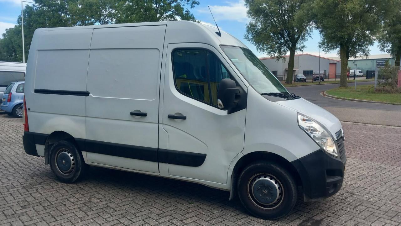 Opel Movano 2.3 CDTI L1H2 bj:2011 airco navigatie apk 7-2027