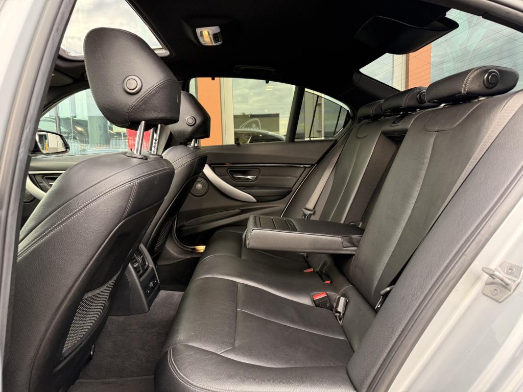 BMW 3-serie 330e m-sport | leder | harman/kardon | memory | stoel/stuurverw