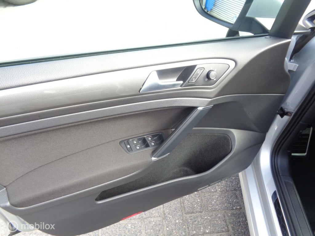 Volkswagen Golf variant 1.5 tsi highline/airco/lm velgen/trekhaak/1st eig/c