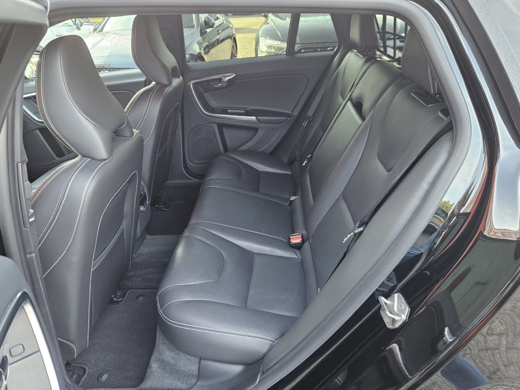 Volvo V60 2.0 t4 r-design | full option | stoel/stuur verw.
