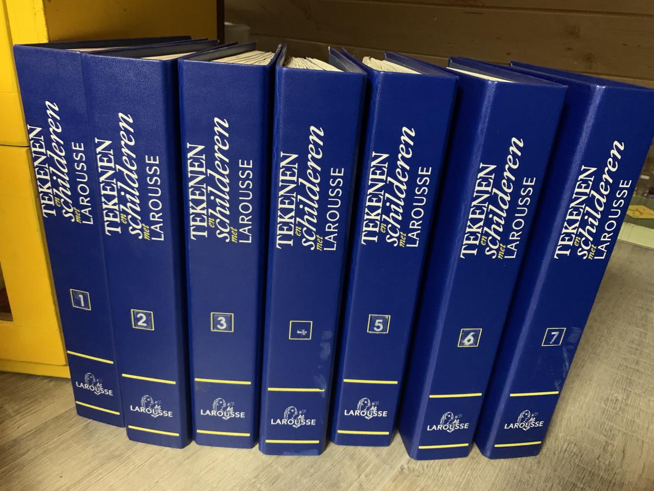 Tekenen en Schilderen met Larousse. Complete Teken cursus set. (Nu 15 euro)