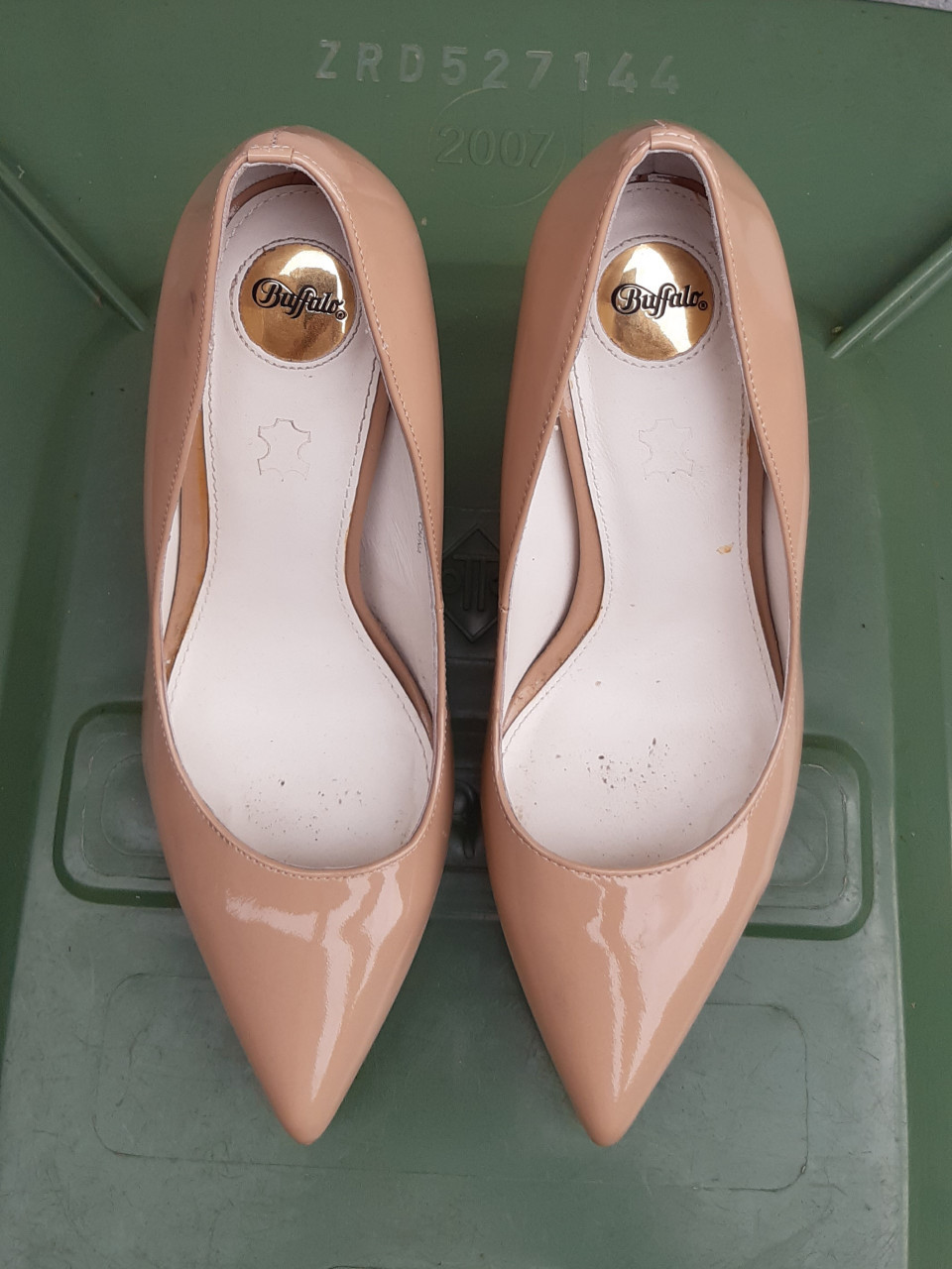 Buffalo Pumps, maat 38
