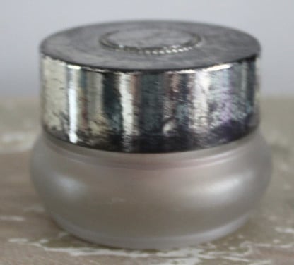 Oud potje  creme makup