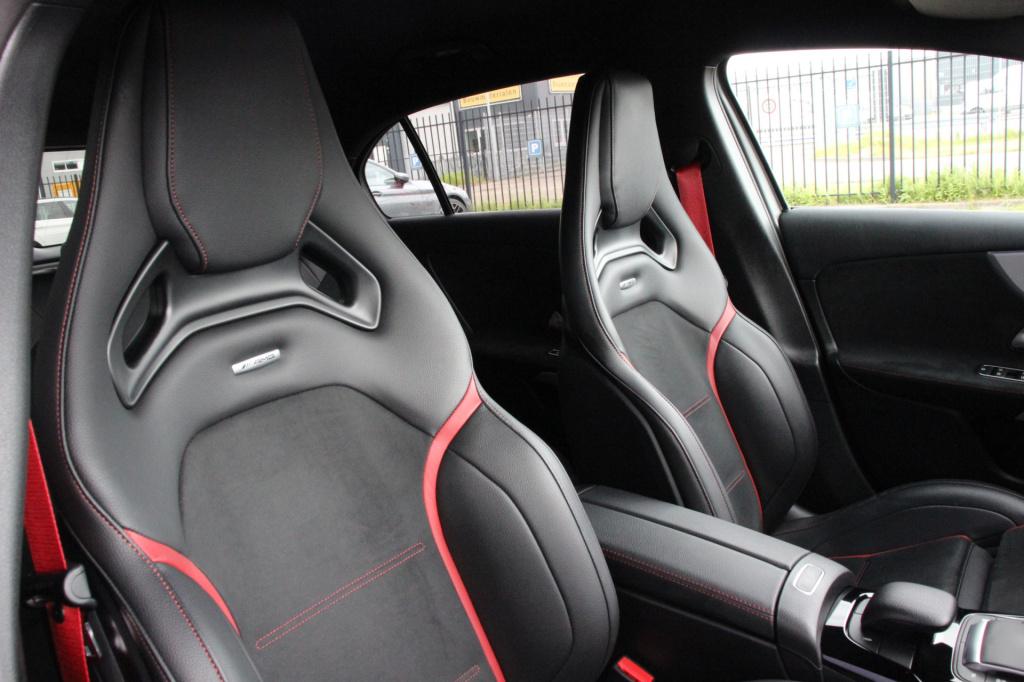 Mercedes-Benz A-Klasse amg 35 4matic premium plus | schaalstoelen | 360 cam